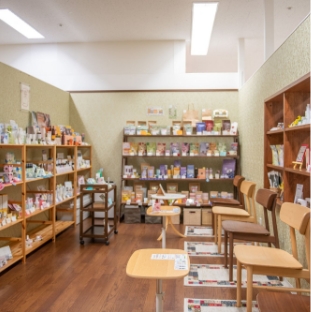 親しみやすい店内
